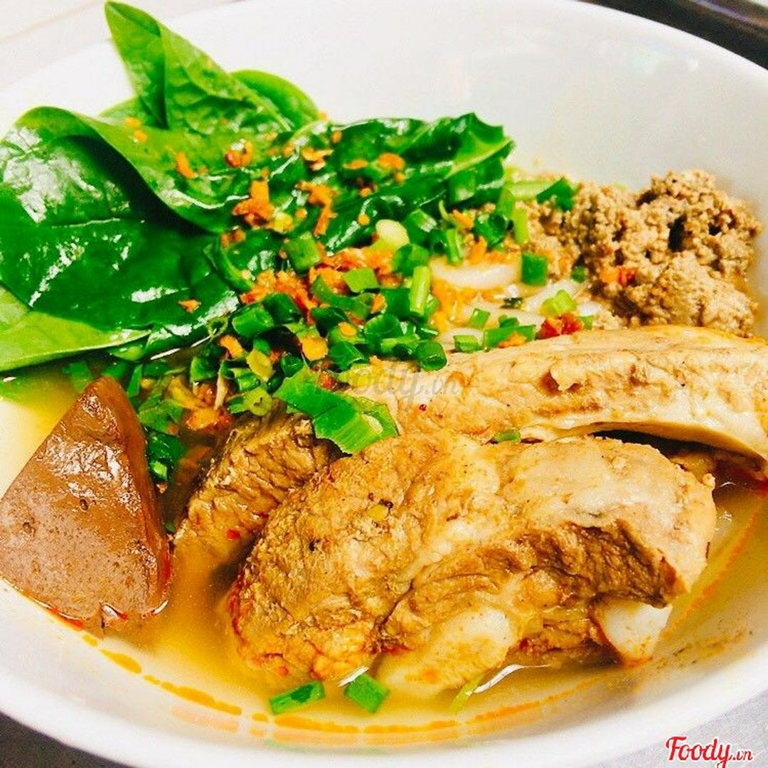 banh-canh-cua-ong-suon-cay
