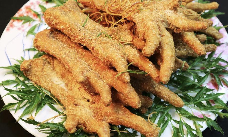 chan-ga-rut-xuong-rang-muoi