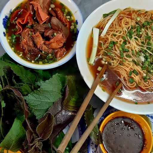 hu-tieu-mi-tai-nac-nam