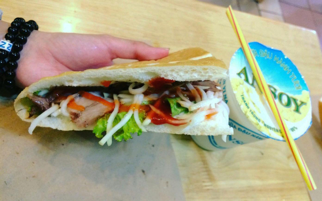 banh-mi-nhu-lan-nghia-tan
