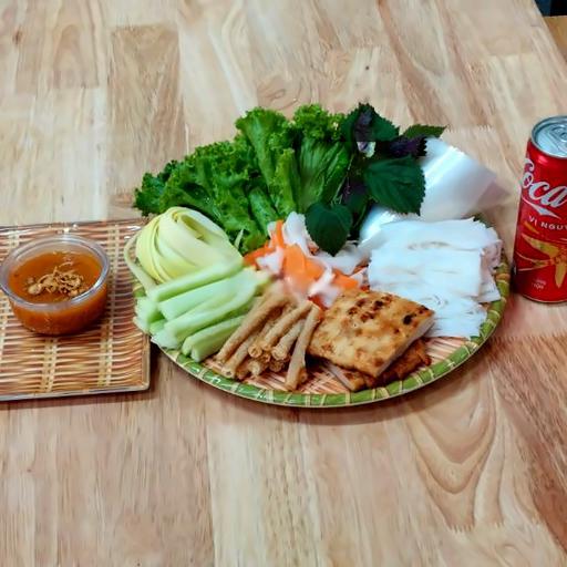 combo-nem-nuong-coca-lon