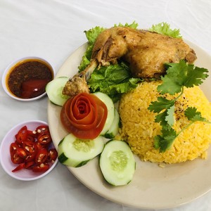 quan-com-loc-phat-com-ga-xoi-mo-kha-van-can