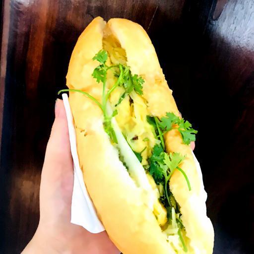 banh-mi-2-trung