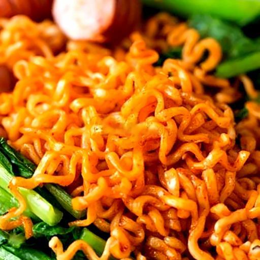 mi-tom-tron-xuc-xich-bo