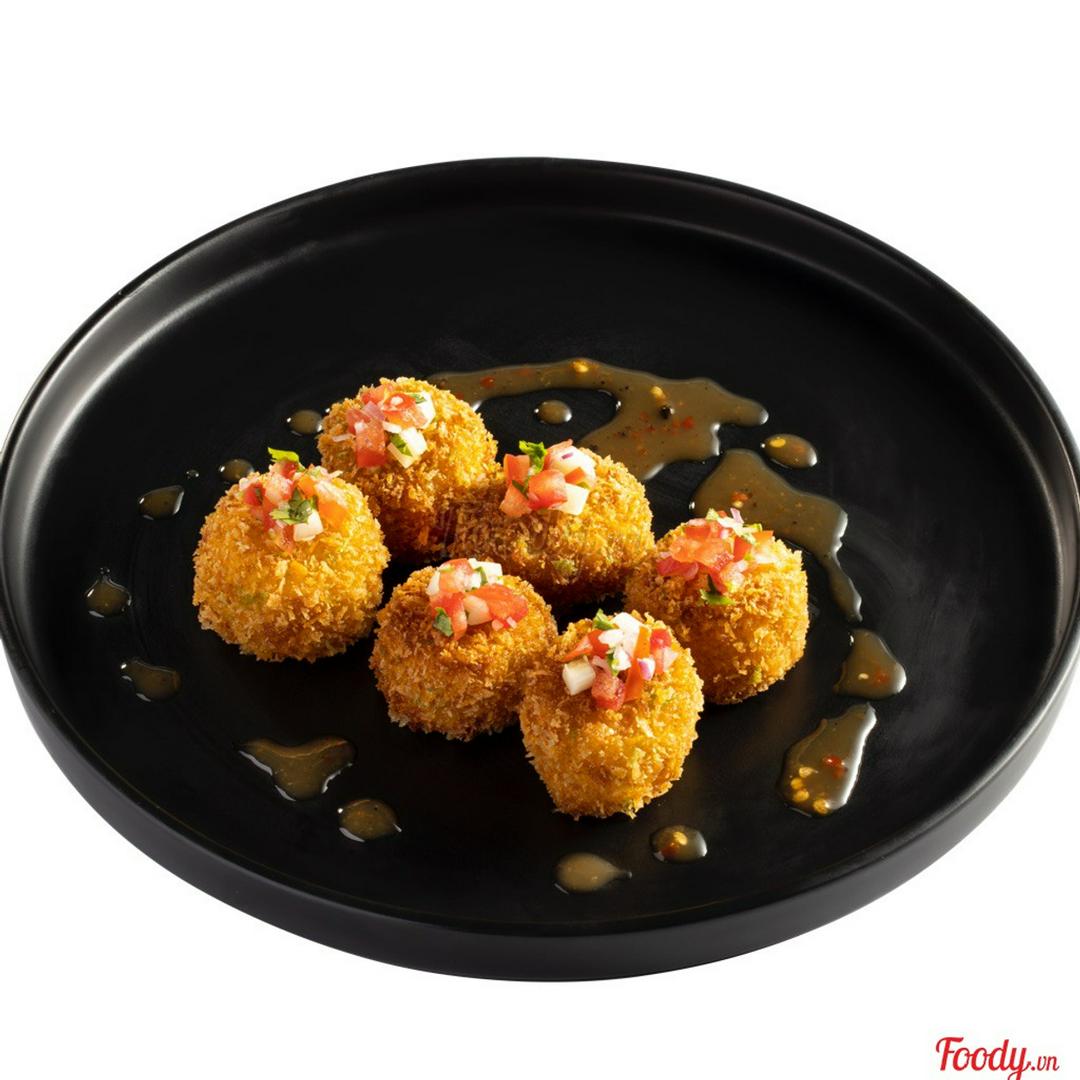 au-hu-trung-sot-salsa-mexico