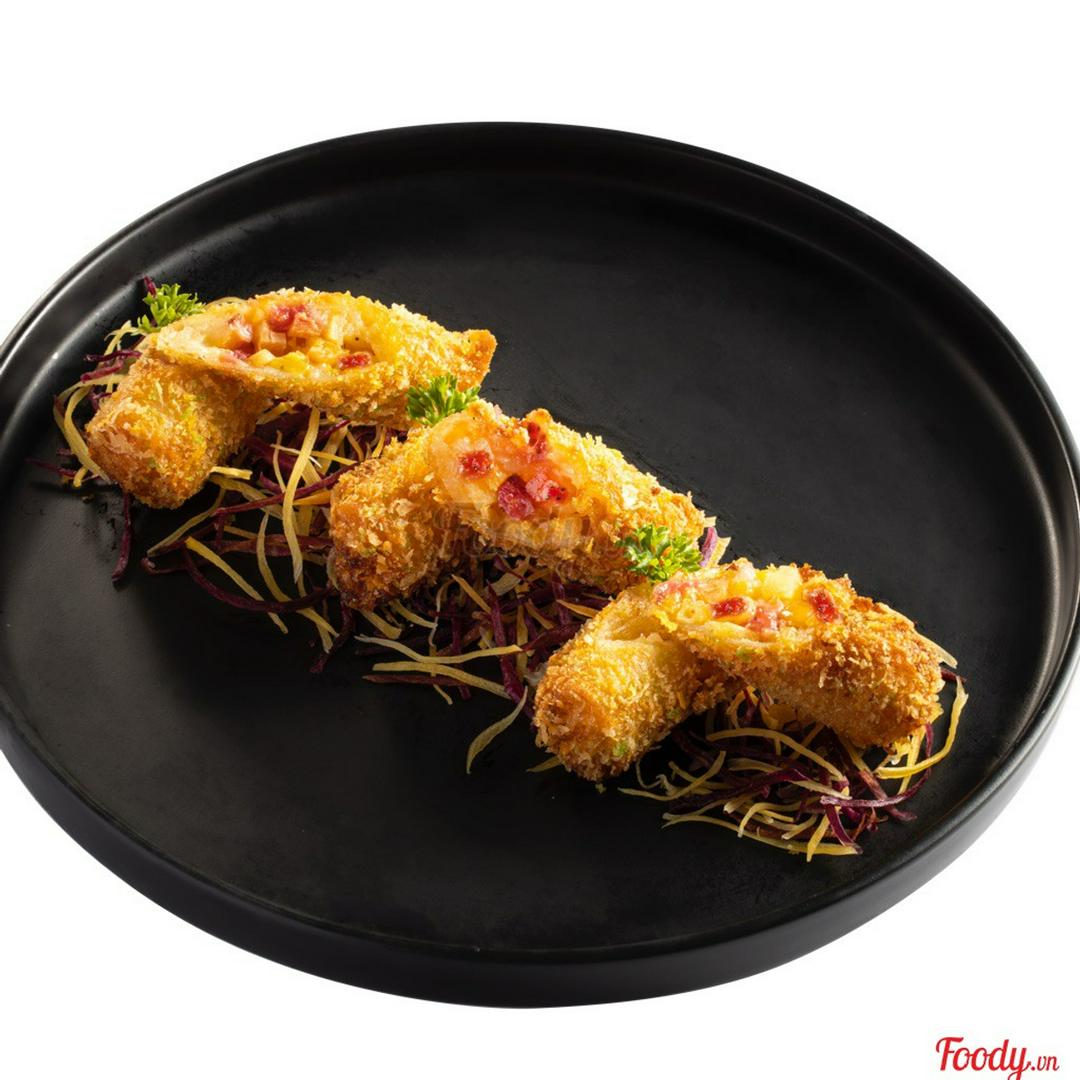 cha-gio-trai-cay-singapore