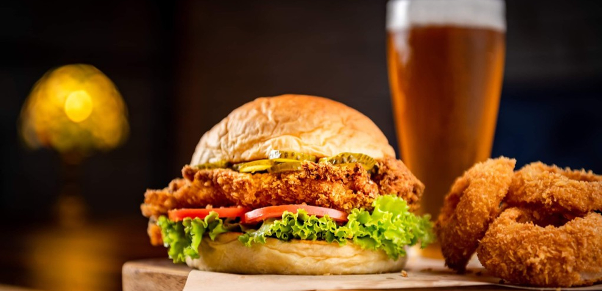 brick-barrel-burger-pizza-calmette