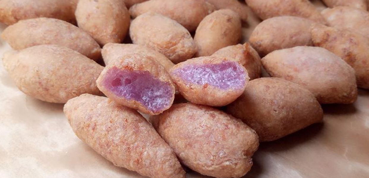 co-xuan-banh-khoai-mo-chien-be-van-an