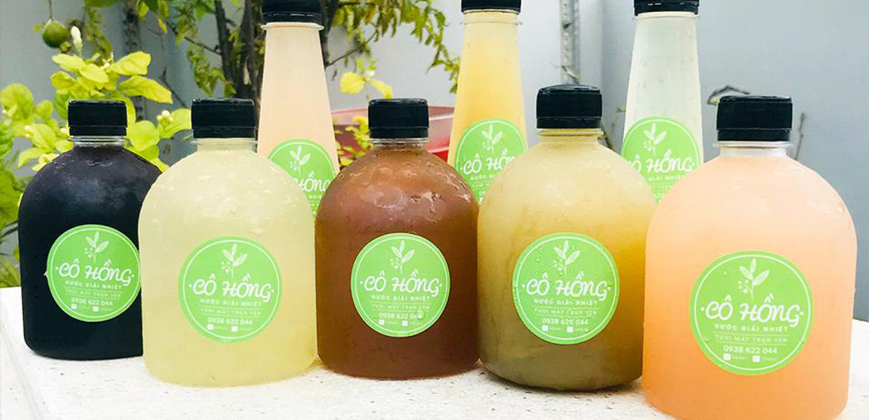 co-hong-nuoc-giai-nhiet-o-an-vat-hau-giang