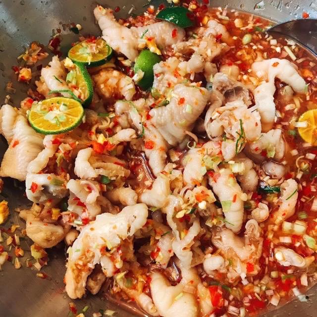 chan-ga-rut-xuong-sot-thai-lon