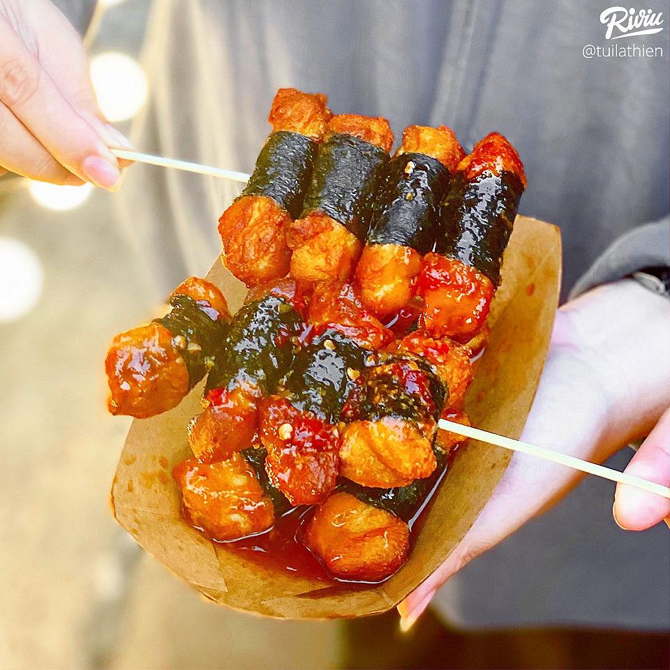 2-xien-ga-cuon-rong-bien