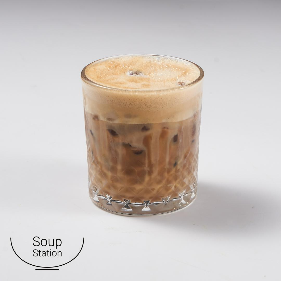 cafe-sua-a-iced-milk-coffee