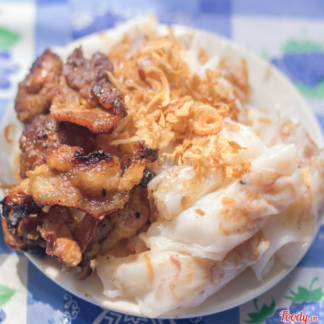 banh-cuon-nhan-hanh-thit-nuong