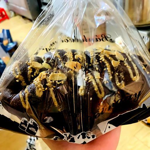 banh-mi-hoa-cuc-socola