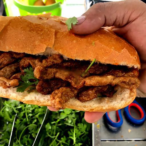 banh-mi-cha-ca-trung