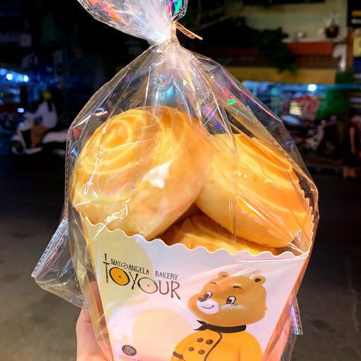 banh-mi-nhan-sot-chuoi