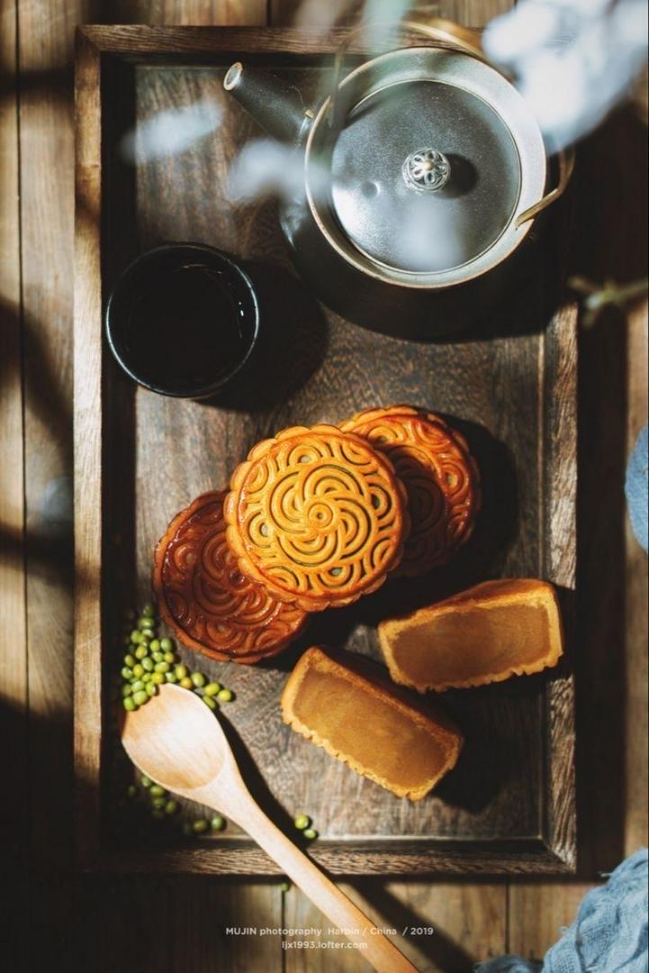 Bánh trung thu CHAY nhân đậu xanh