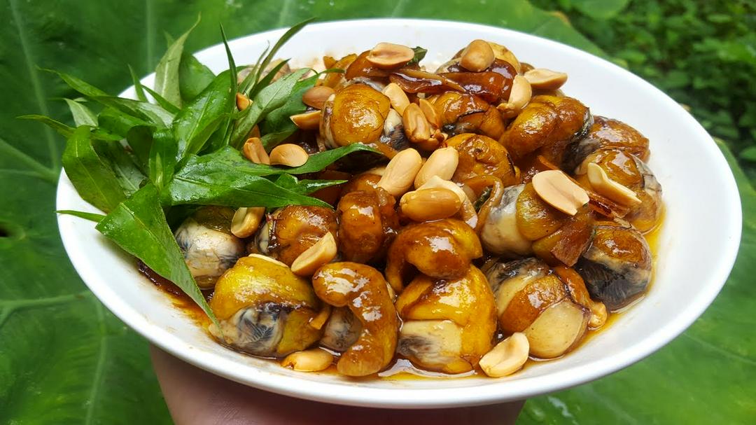 trung-cut-xao-me-dua