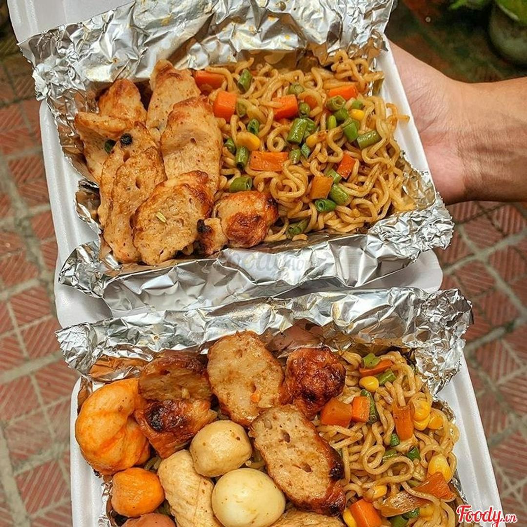 combo-mi-tron-ga-nuong-mi-tron-nem-nuong-1-coca