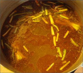 them-nuoc-leo-bun-bo