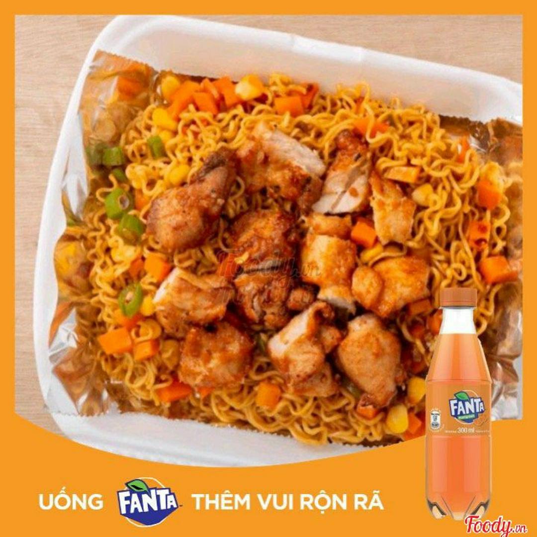 my-tron-ga-nuong-my-tron-nem-nuong-1-cocacola