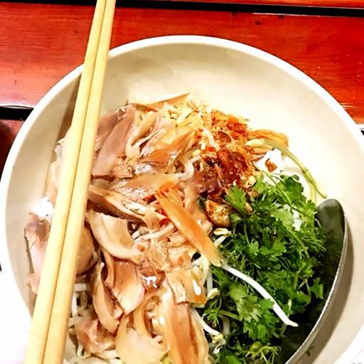 bun-ga-ui-canh-lung-tron