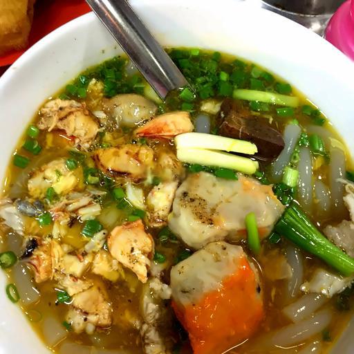 banh-canh-thit-heo-cha