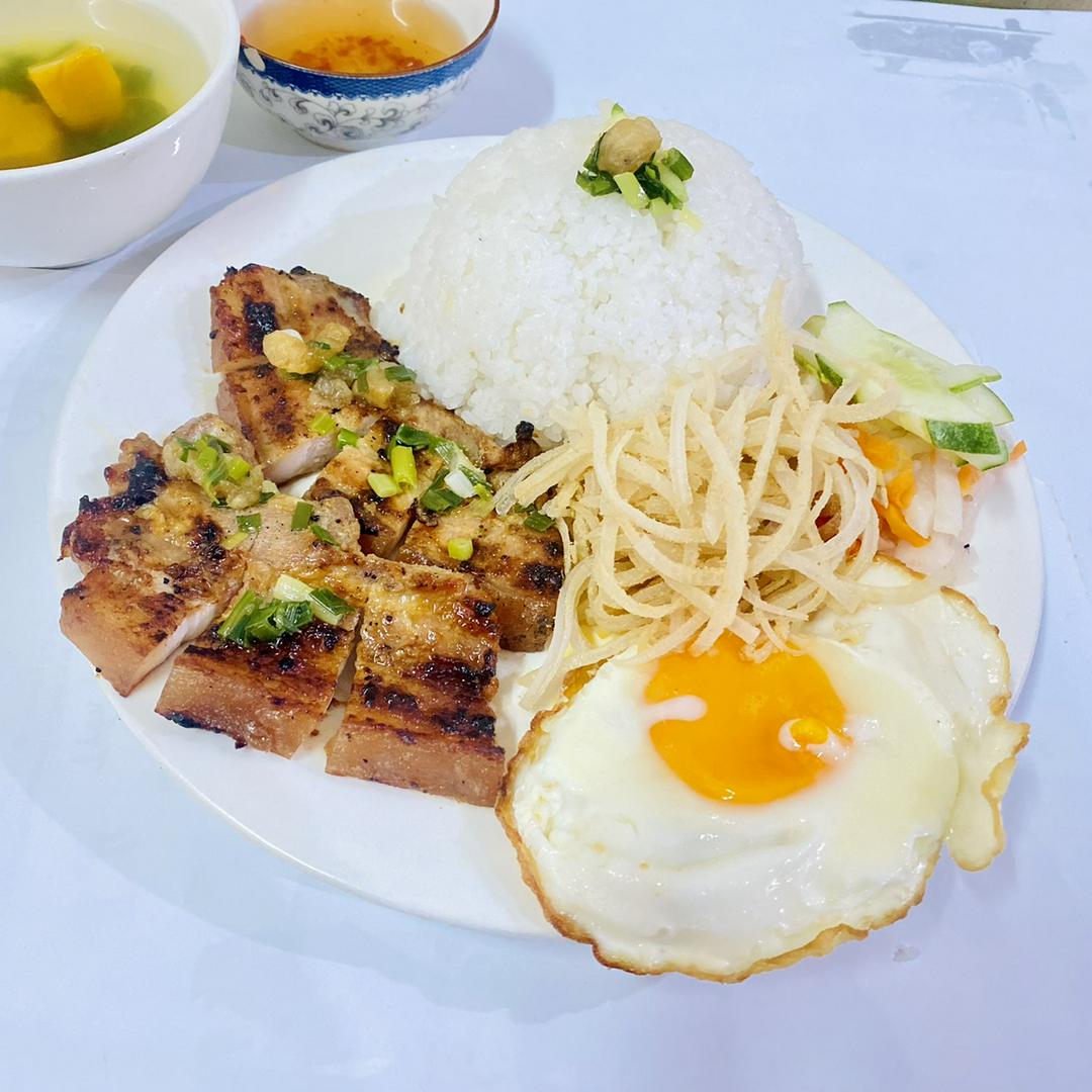 com-tam-ba-roi-bi-op-la