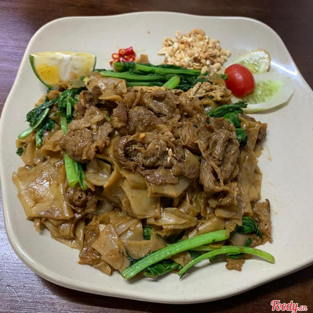 pho-sot-nau-xao-bo-kieu-thai