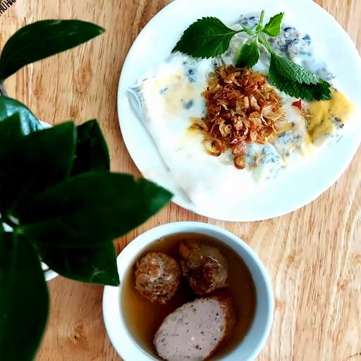 banh-cuon-trung-nhan-thit-cha-thit-nuong