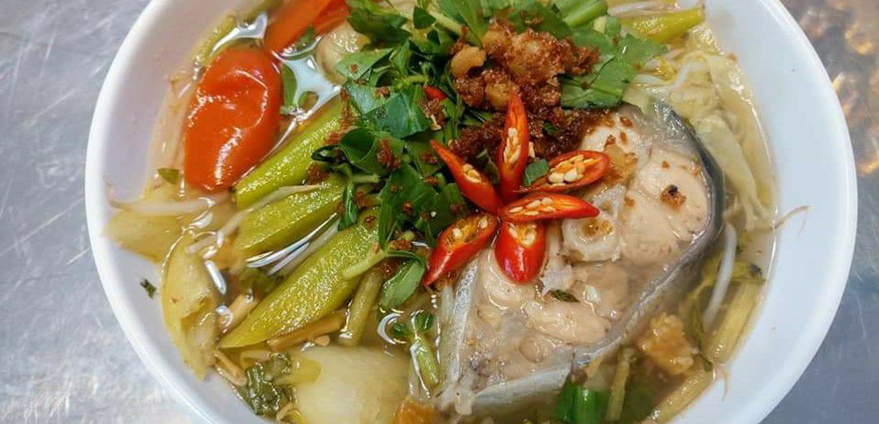 ngon-huong-xua-o-an-sang-com-van-phong-le-binh