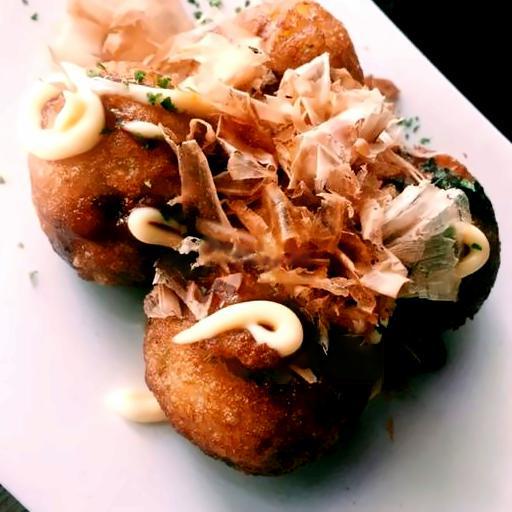 takoyaki-4-vien-nhan-xuc-xich-pho-mai