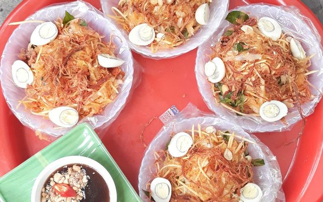 co-chin-banh-trang-tron-ba-hat