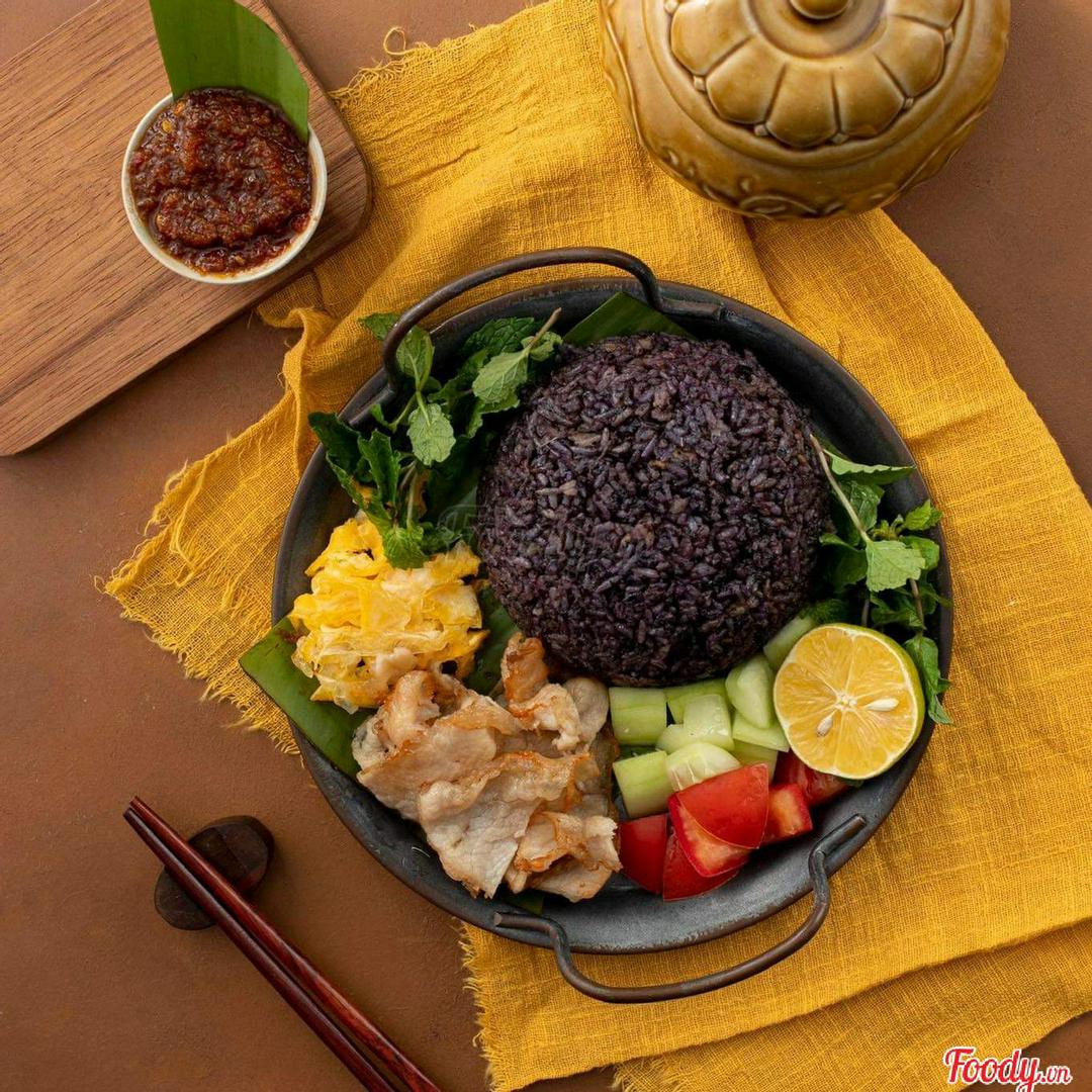 com-chien-o-liu-vo-thit-heo