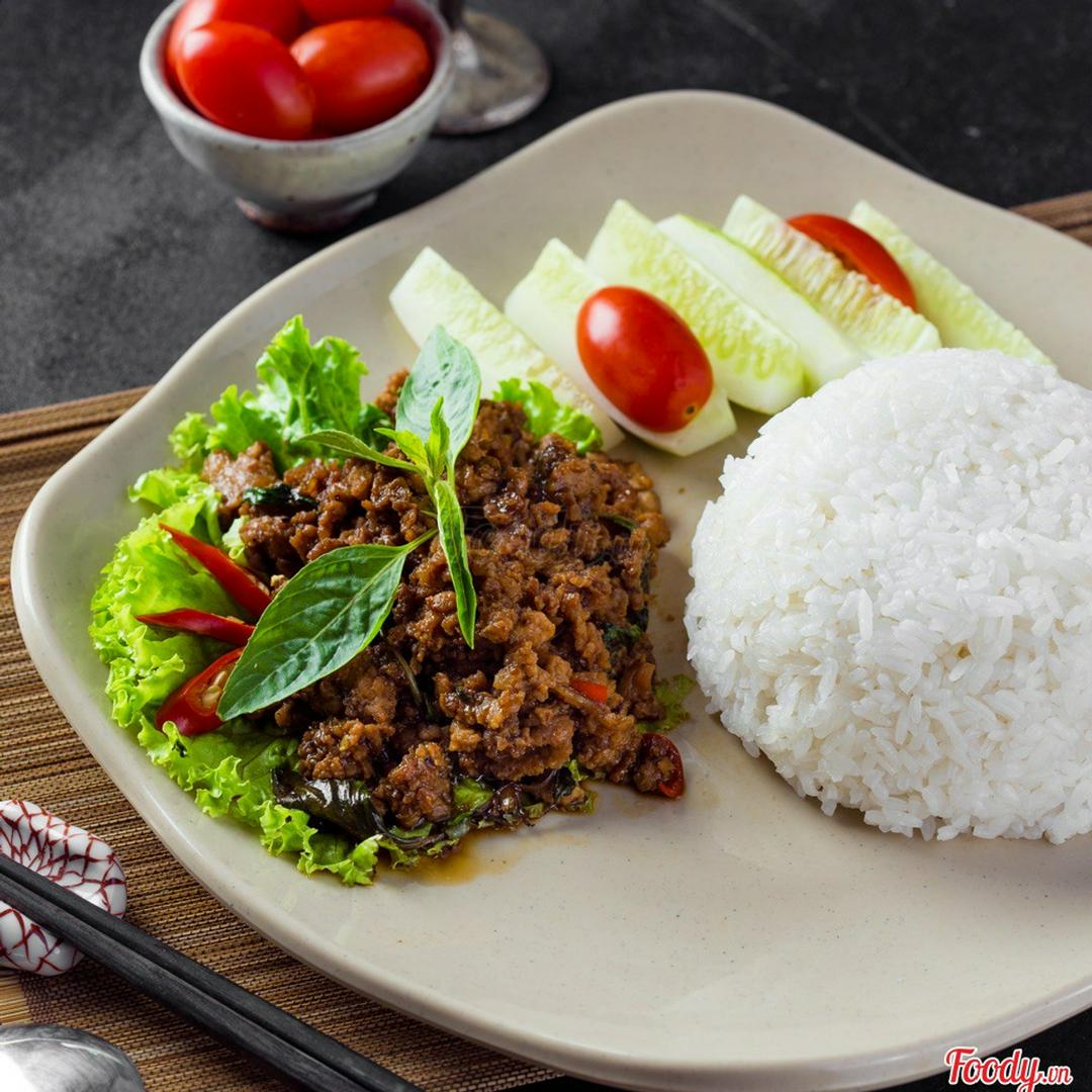 com-bo-bam-xao-la-hung-que