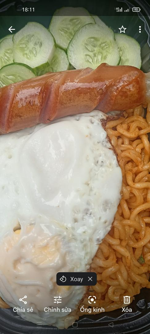 mi-tron-trung-xuc-xich