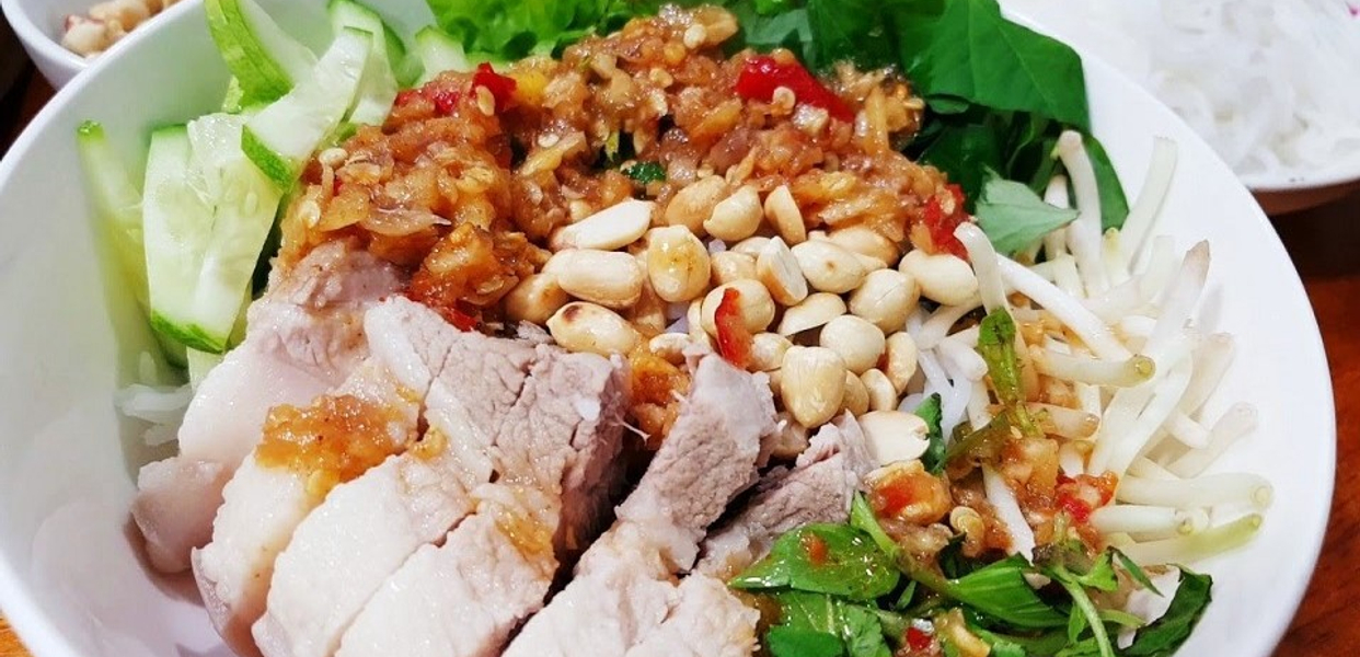Phương-Linh---Cháo-Lòng---Bún-Mắm-Nêm---Bàu-Cát