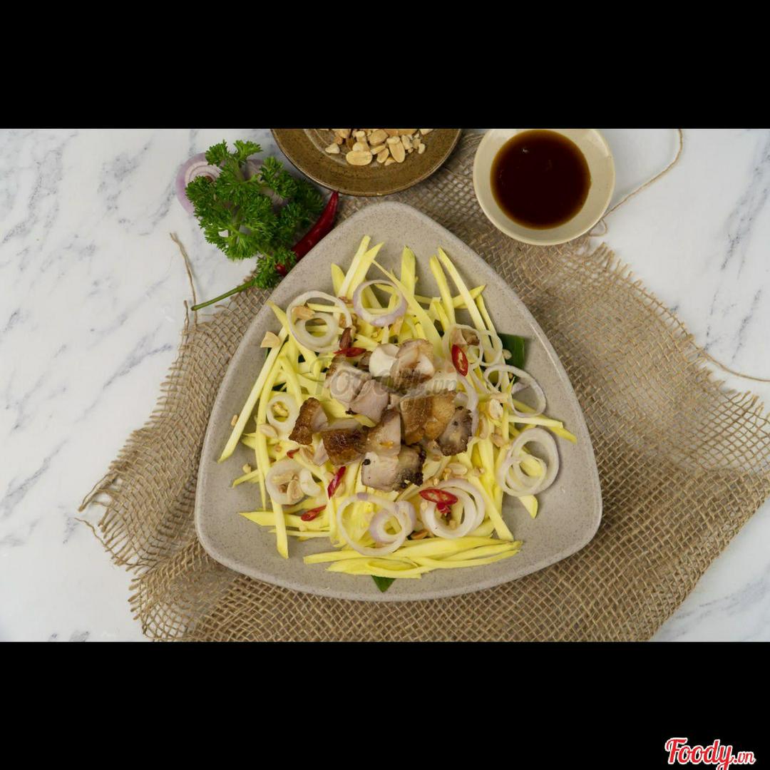 salad-xoai-chiangmai