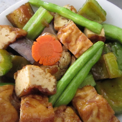 kho-thap-cam-chay-khong-com