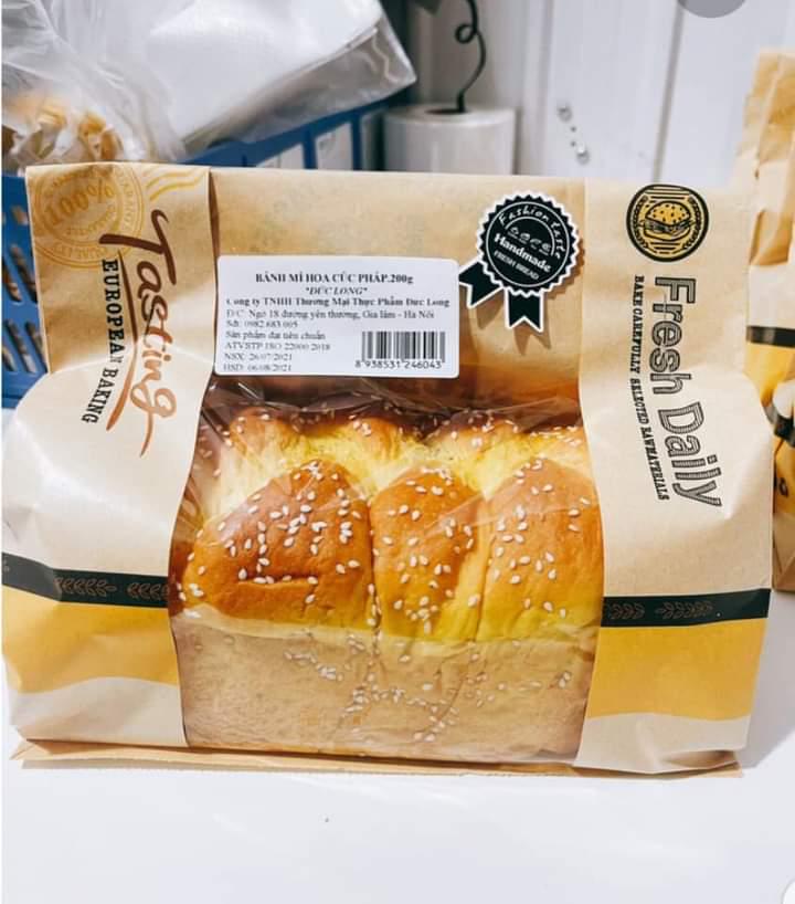 banh-mi-hoa-cuc-size-lon
