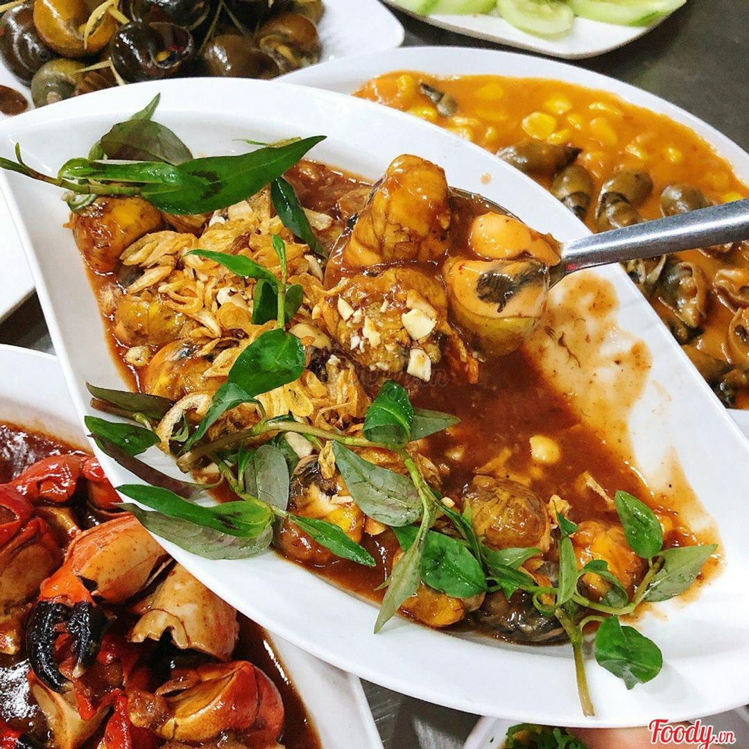 trung-cut-lon-xao-me