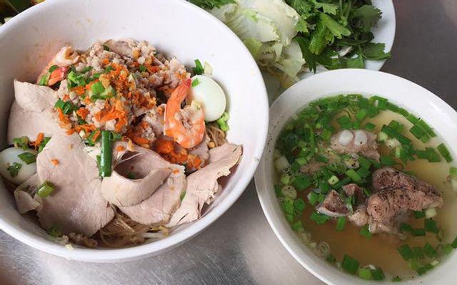 banh-canh-suon