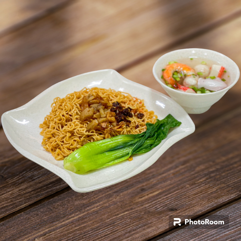 mi-tron-hu-tieu-tron-hai-san