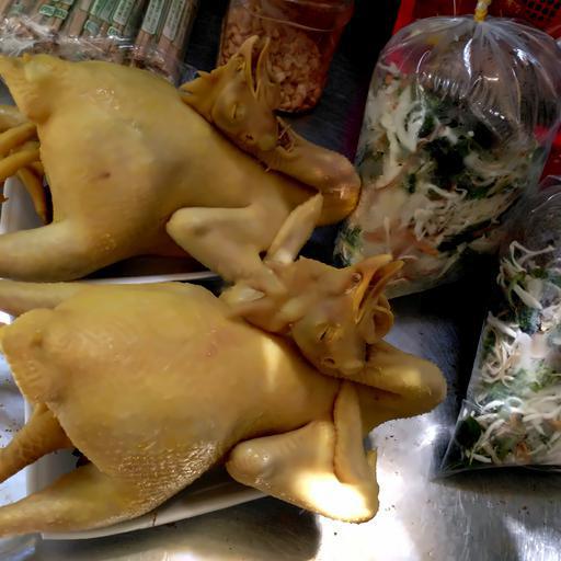 ga-cung-nguyen-con-chao-goi-long