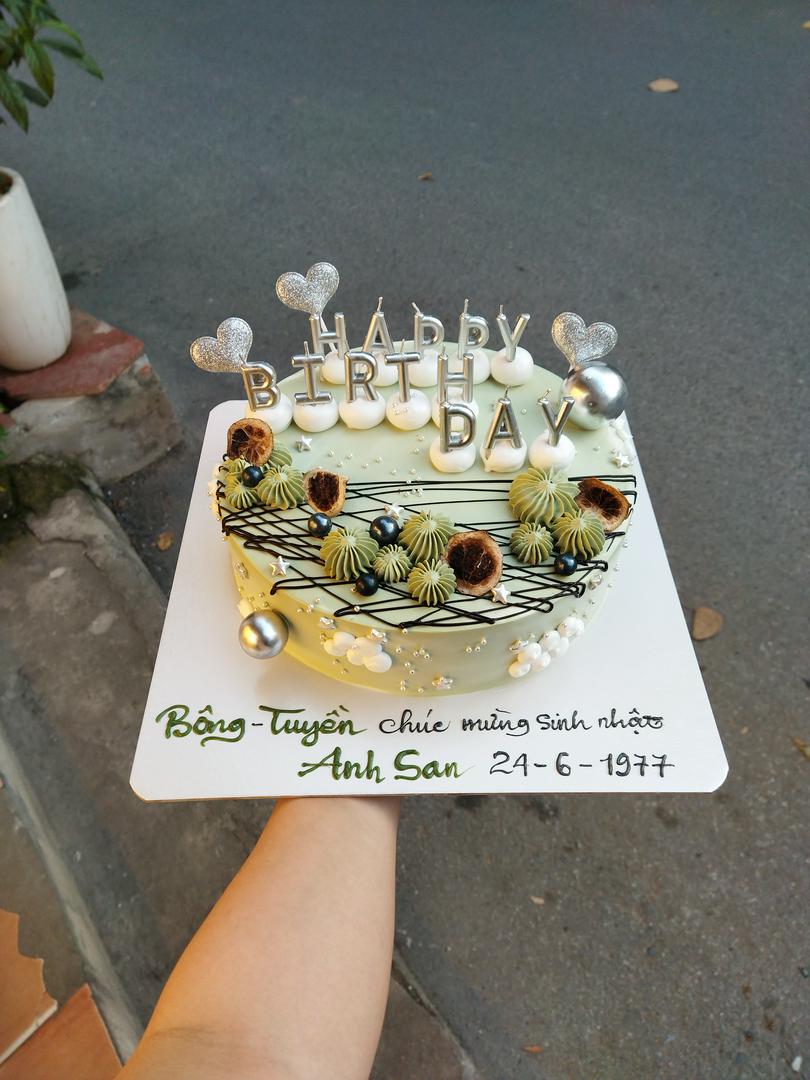 banh-xanh-la-am-nen-hpbd-tim-sao-cam-say