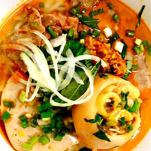 bun-bo-thap-cam-gio-khoanh