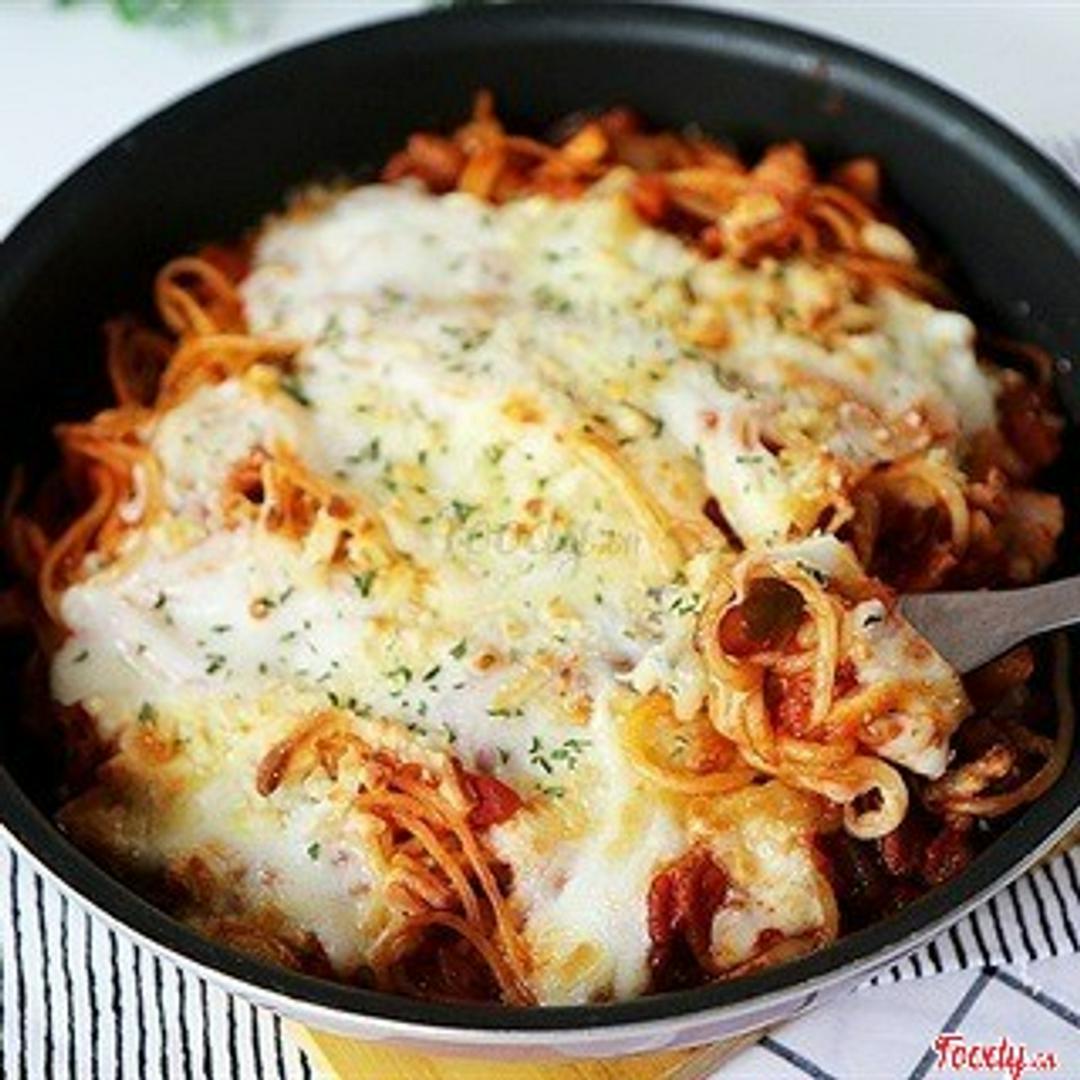 my-spaghety-sot-bo-ga-pho-mai