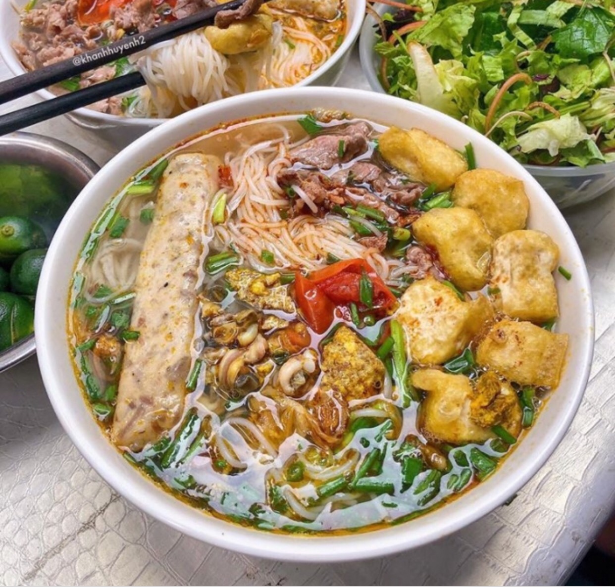 bun-rieu-cua-gio-bo-au