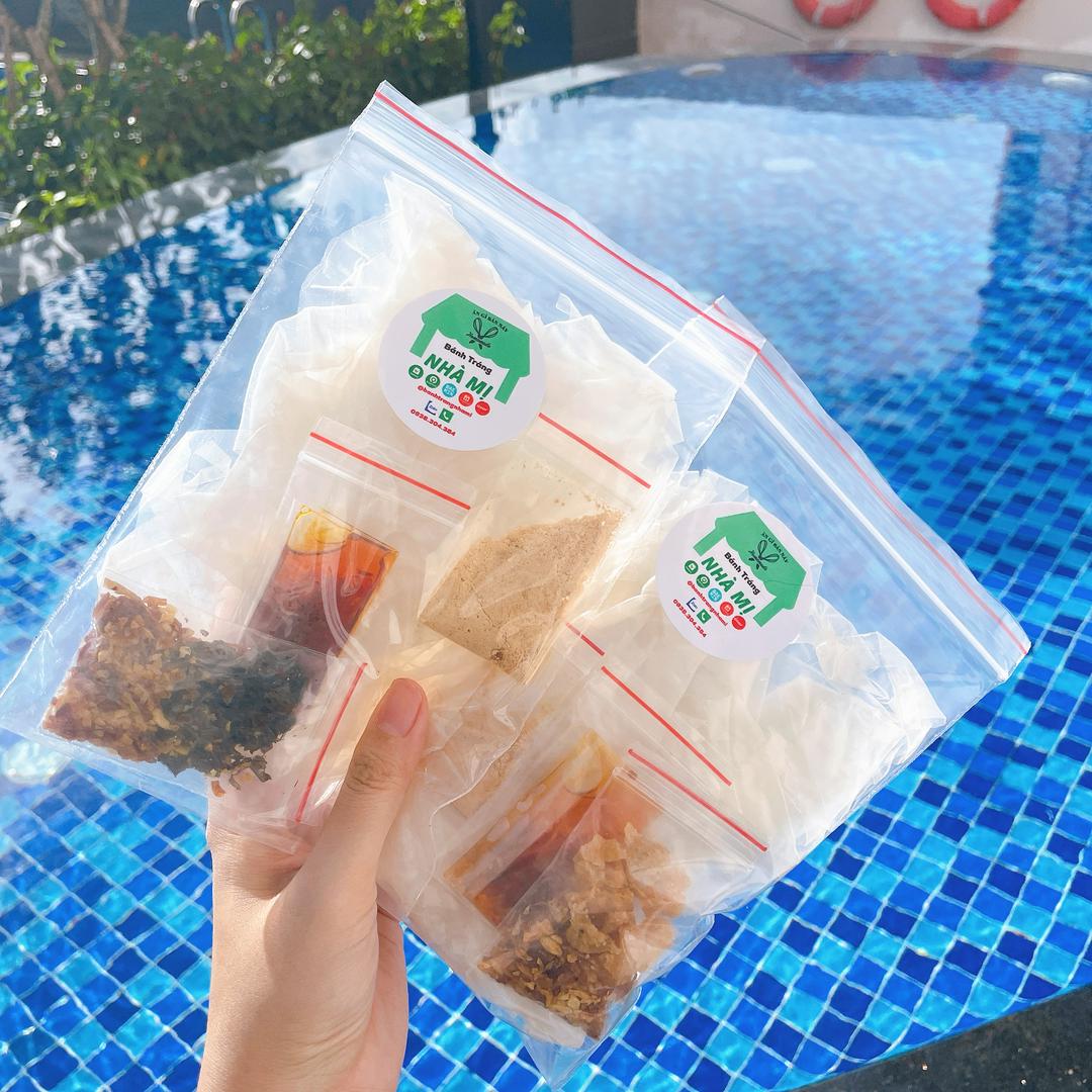 banh-trang-phoi-suong-muoi-hanh-com-chay-sate