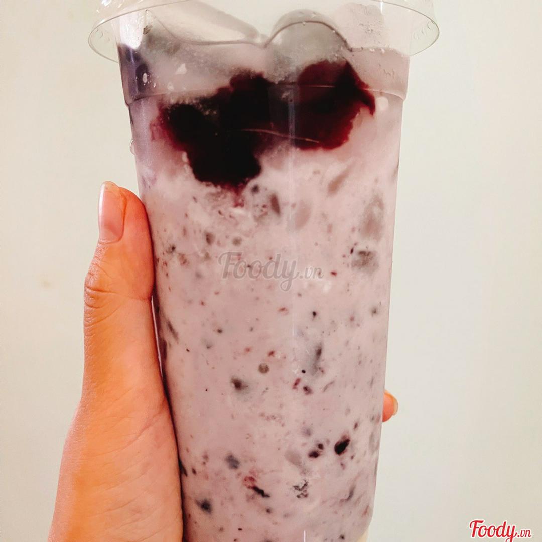 yogurt-viet-quat-hat-chia